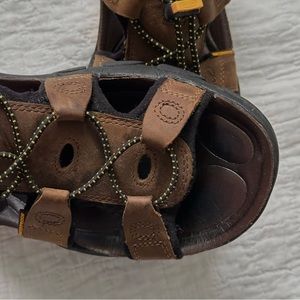 Keen Open Toe Sandals Brown Size 8.5